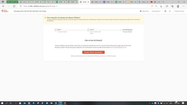 Gửi đơn đăng ký và chờ Shopee xét duyệt