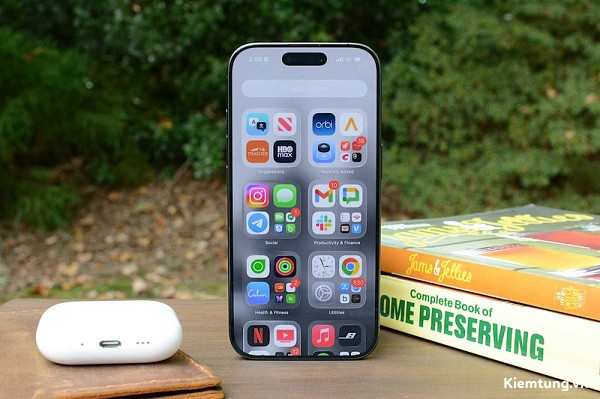 Có nên mua thêm dung lượng iPhone không?