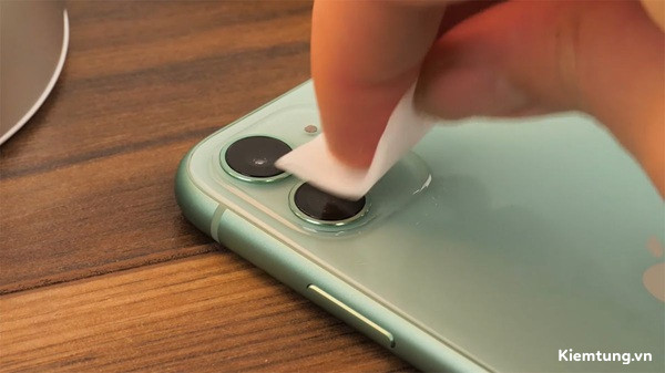 Duy trì thói quen vệ sinh camera thường xuyên