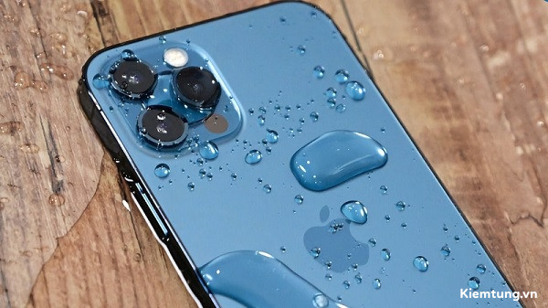thay-kinh-lung-iphone-co-mat-chong-nuoc-khong-2-1 Thay kính lưng iPhone có mất chống nước không?