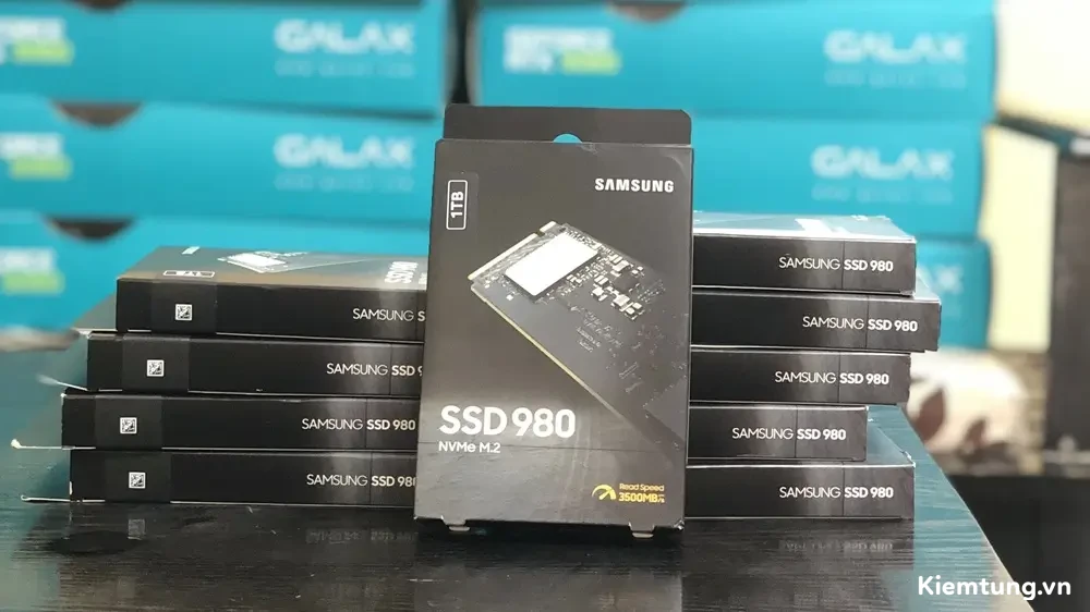 Tầm quan trọng của ổ cứng SSD tốc độ cao đối với quá trình training AI